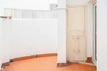 Private room at C. de Mariano Barbasán, 12, 50006 Zaragoza, Spain, image 6 of 31