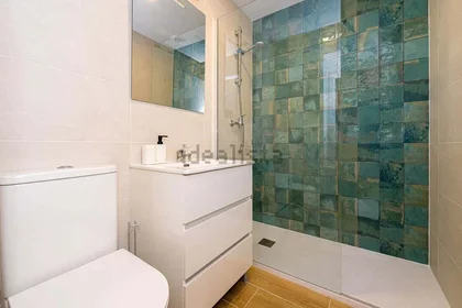Private room at 2º, C/ Italia, 15, 03003 Alacant, Alicante, Spain, image 12 of 21