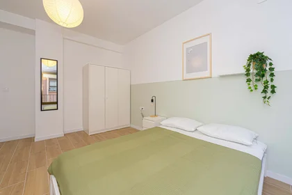 Private room at 2º, C/ Italia, 15, 03003 Alacant, Alicante, Spain, image 8 of 23