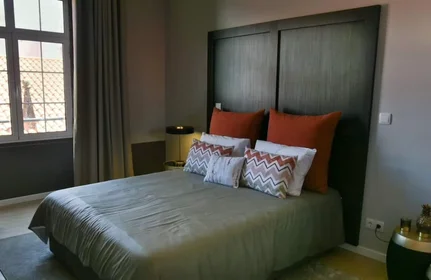 Habitación privada en Rua dos Mercadores, Ponta Delgada, imagen 2 de 10