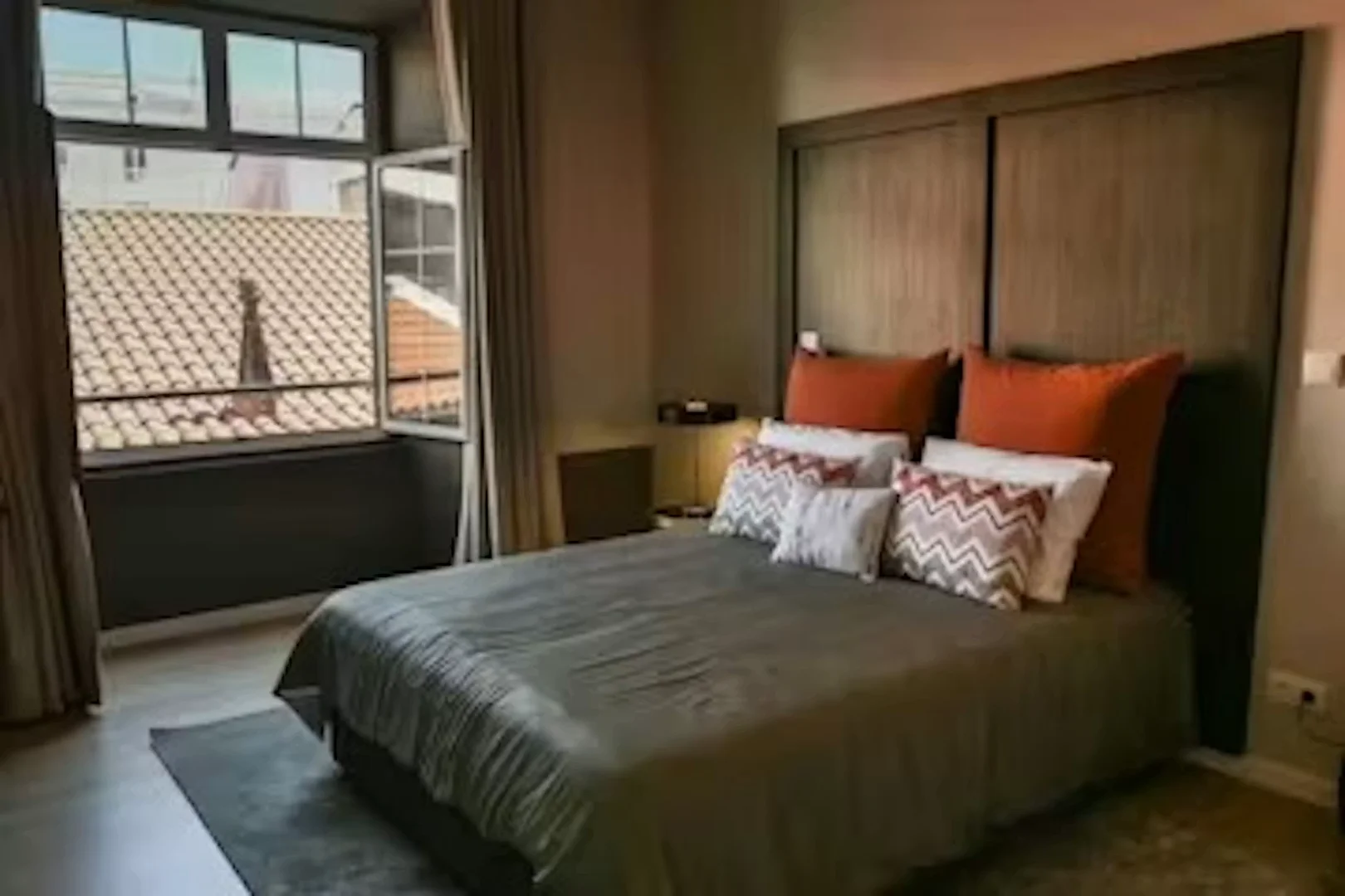  bölgesinde konforlu ve ferah öğrenci odası