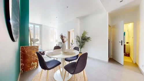 私人房间 在 Rue Antoine Durafour, Saint-Roch-Valbenoite-Badouillère, 10的图像1