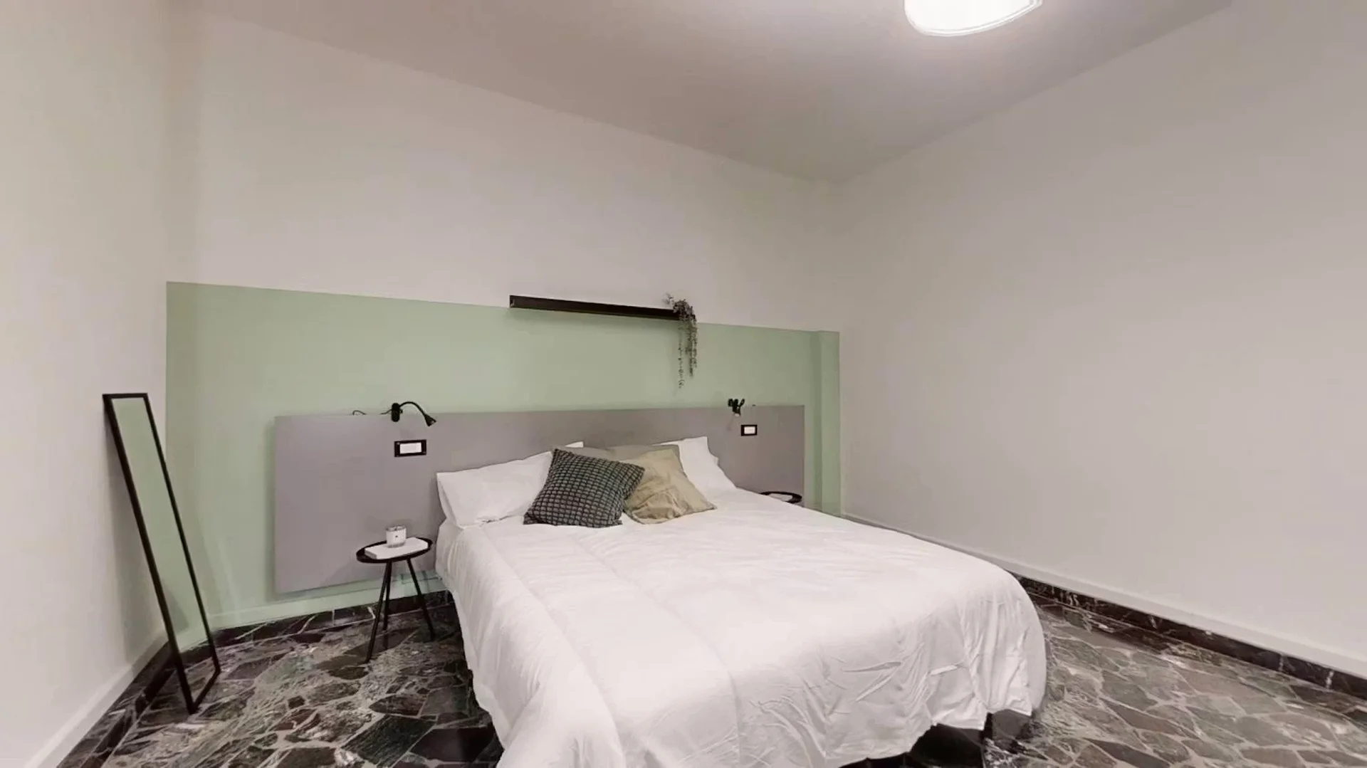 Habitación acogedora para estudiantes disponible en 