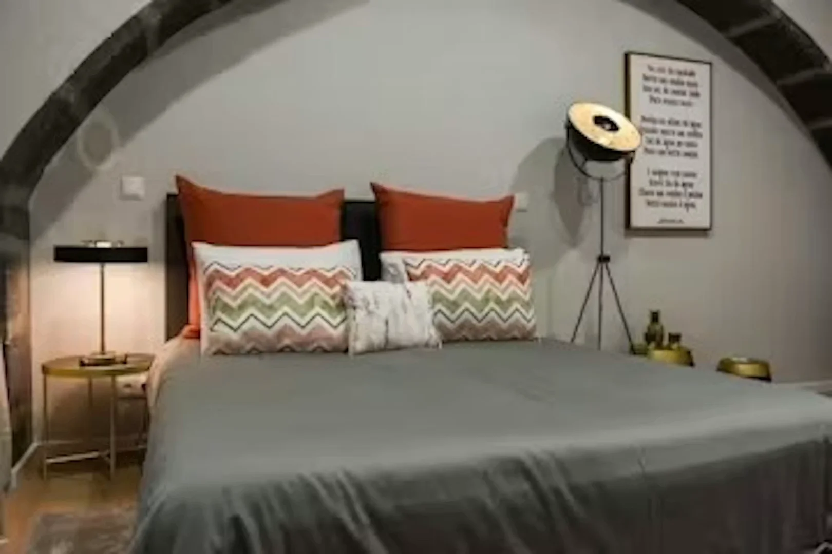 Comfortable and spacious student room in 