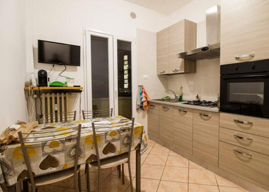 Habitación compartida en apartamento de 3 dormitorios Liubliana