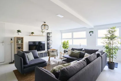 Özel oda konumu 25 Rue Chanzy, 59800 Lille, France, 11 29 görüntüsü