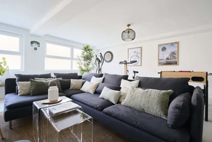 Özel oda konumu 25 Rue Chanzy, 59800 Lille, France, 13 29 görüntüsü