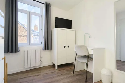 Özel oda konumu 25 Rue Chanzy, 59800 Lille, France, 3 29 görüntüsü