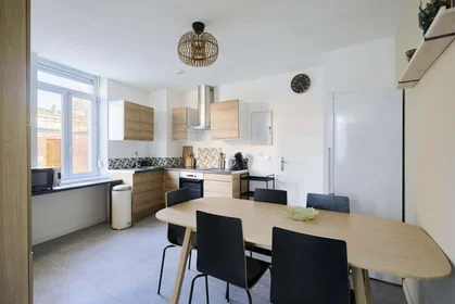 Özel oda konumu 25 Rue Chanzy, 59800 Lille, France, 21 29 görüntüsü