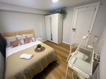 Private room at Carrer del Bisbe Jaume Pérez, image 6 of 22