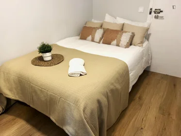 Private room at Carrer del Bisbe Jaume Pérez, image 4 of 22