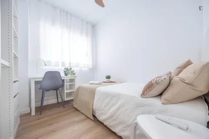 Chambre privée à Av. de la Plata, image 1 de 24