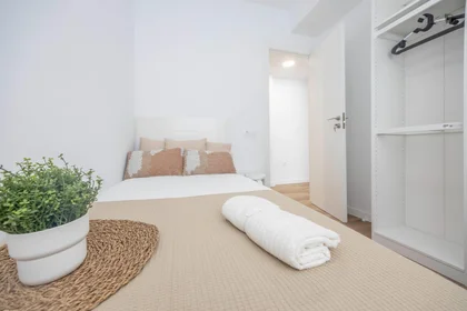 Chambre privée à Av. de la Plata, image 2 de 24