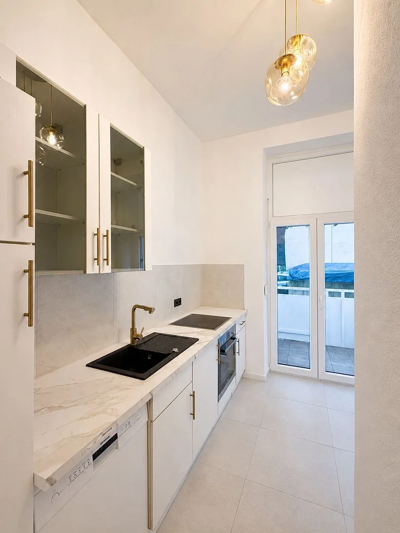 Quarto para alugar em apartamento de estudantes em , totalmente mobilado