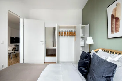 Entire apartment at Leopold-Böhm-Straße, image 3 of 15