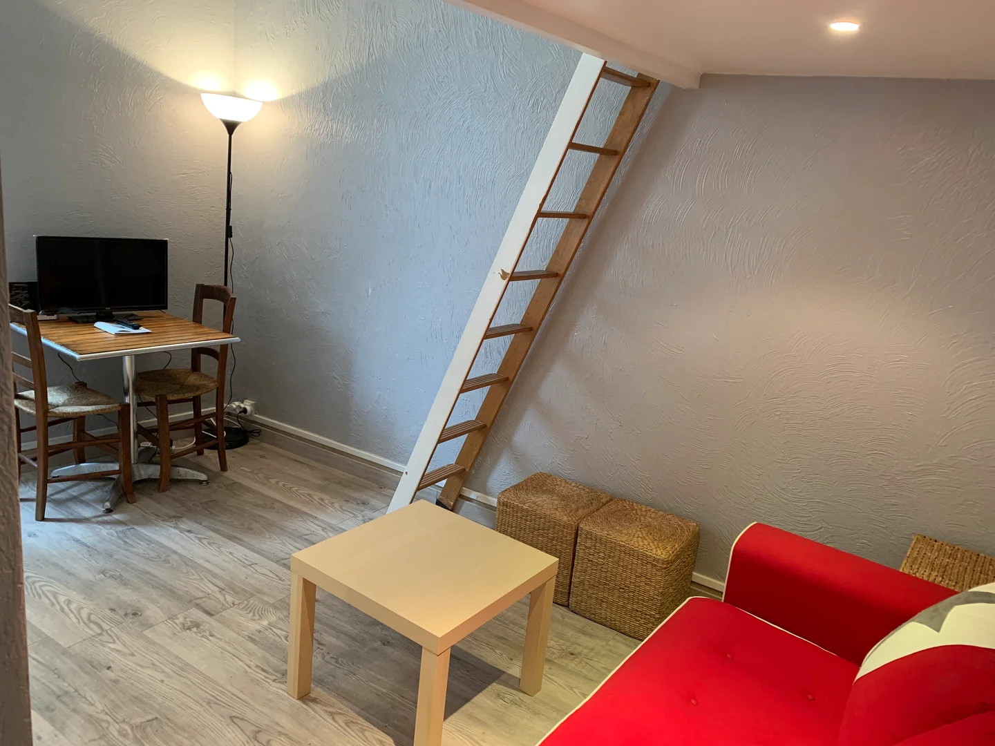 Minimalist student studio in with efficient layout