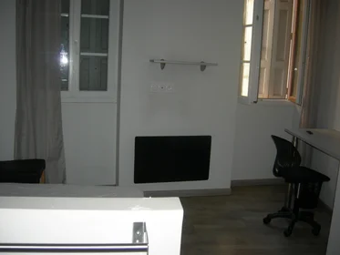 Studio at Rue Jacques Dugommier, 66100 Perpignan, image 1 of 6