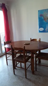 Studio à Place de Narvik, 13100 Aix-en-Provence, image 3 de 7