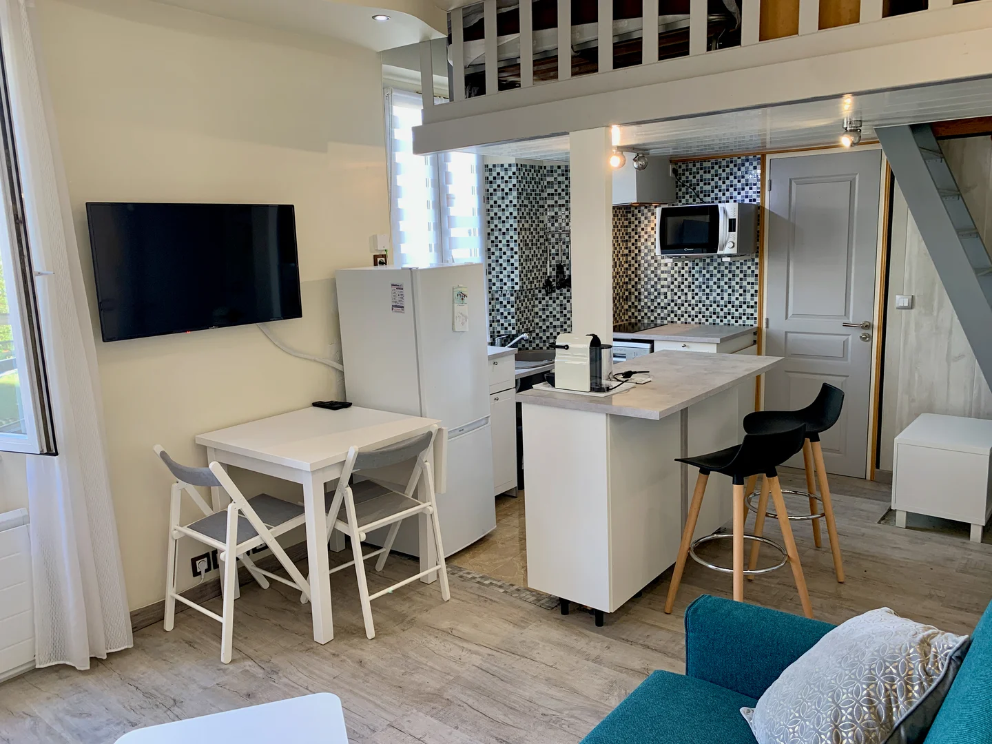 Convenient studio apartment for student living in