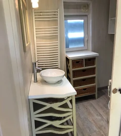 Monolocale in Boulevard Marcel Combe, 84000 Avignon, immagine 4 di 4