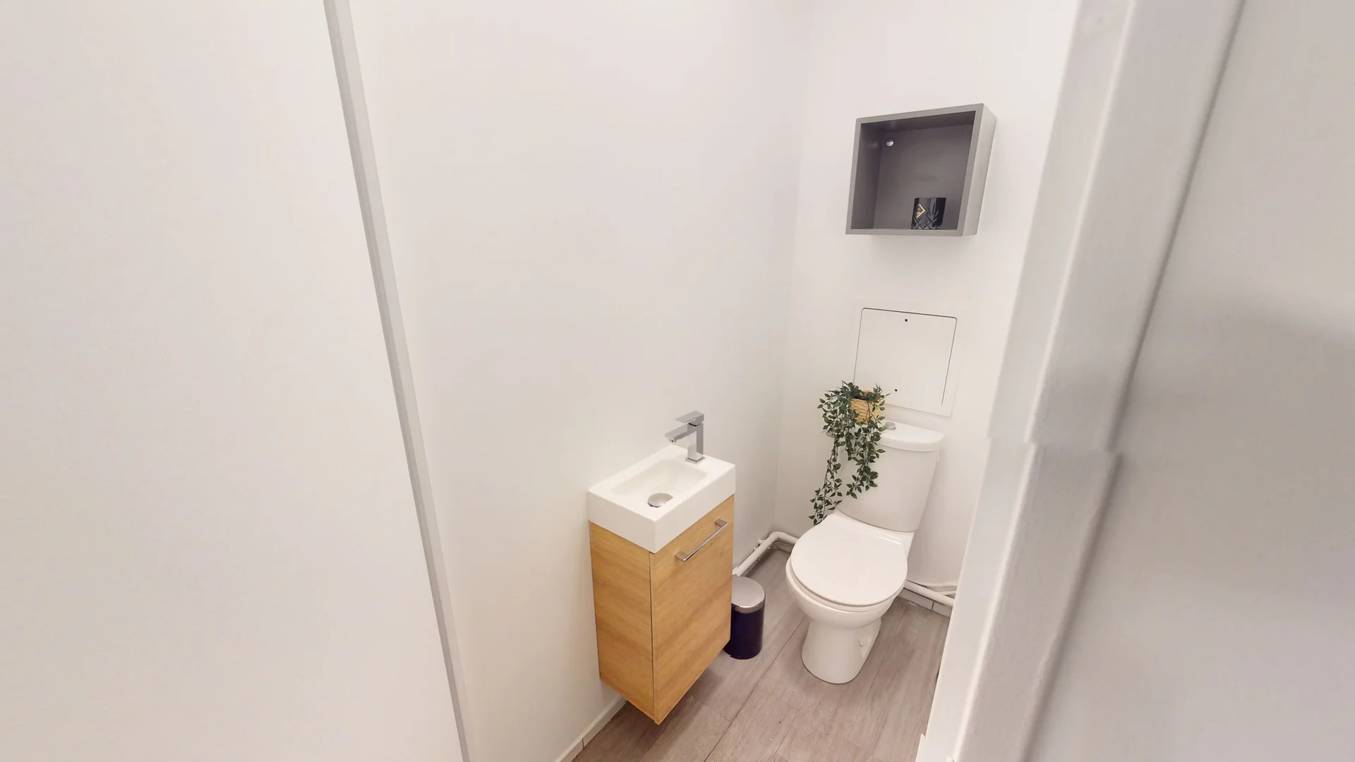 Compact studio apartment ideal for students in