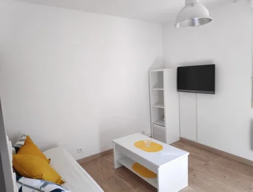 Monolocale in Rue Carreterie, 84000 Avignon, immagine 3 di 7