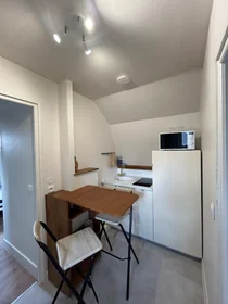 Studio à Rue Pasteur, image 2 de 9