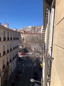 Studio in der Boulevard Alteras, 13004 Marseille, bild 2 von 15