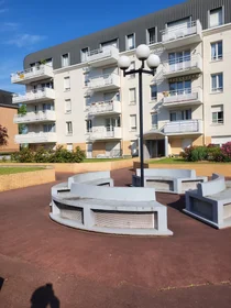 Studio à Rue Charlie Chaplin, 91080 Évry-Courcouronnes, image 11 de 11