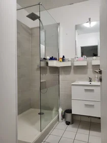 Studio à Rue Charlie Chaplin, 91080 Évry-Courcouronnes, image 5 de 11
