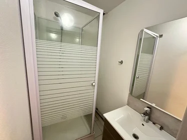 Studio à Allée du Pourquoi Pas, 91000 Évry-Courcouronnes, image 7 de 14