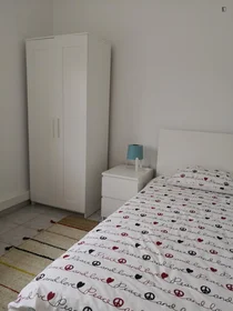 Private room at Rua Francisco dos Anjos Diniz, image 1 of 10