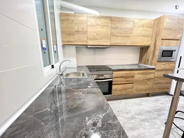Habitación privada en Calle Finestrat, imagen 12 de 24