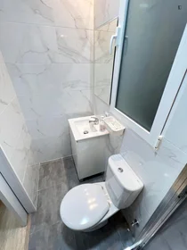 Habitación privada en Calle Finestrat, imagen 17 de 24