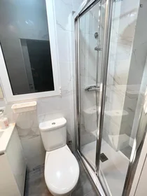 Habitación privada en Calle Finestrat, imagen 20 de 24