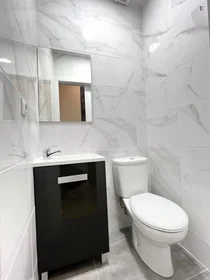 Habitación privada en Calle Finestrat, imagen 22 de 24