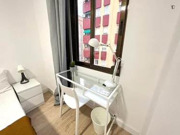 Habitación privada en Calle Finestrat, imagen 6 de 24