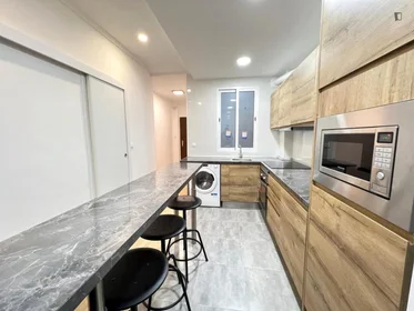 Habitación privada en Calle Finestrat, imagen 10 de 24