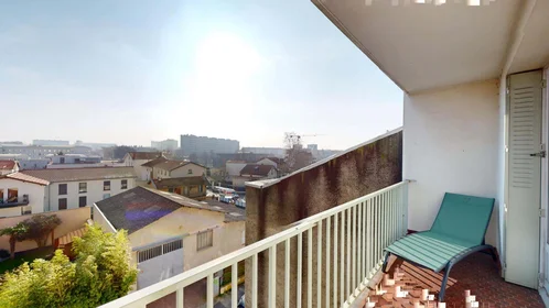 Privatzimmer in der 5 Rue Longefer, 69008 Lyon, France, bild 21 von 23