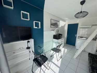 Chambre privée à Avignon, 84000, image 1 de 3
