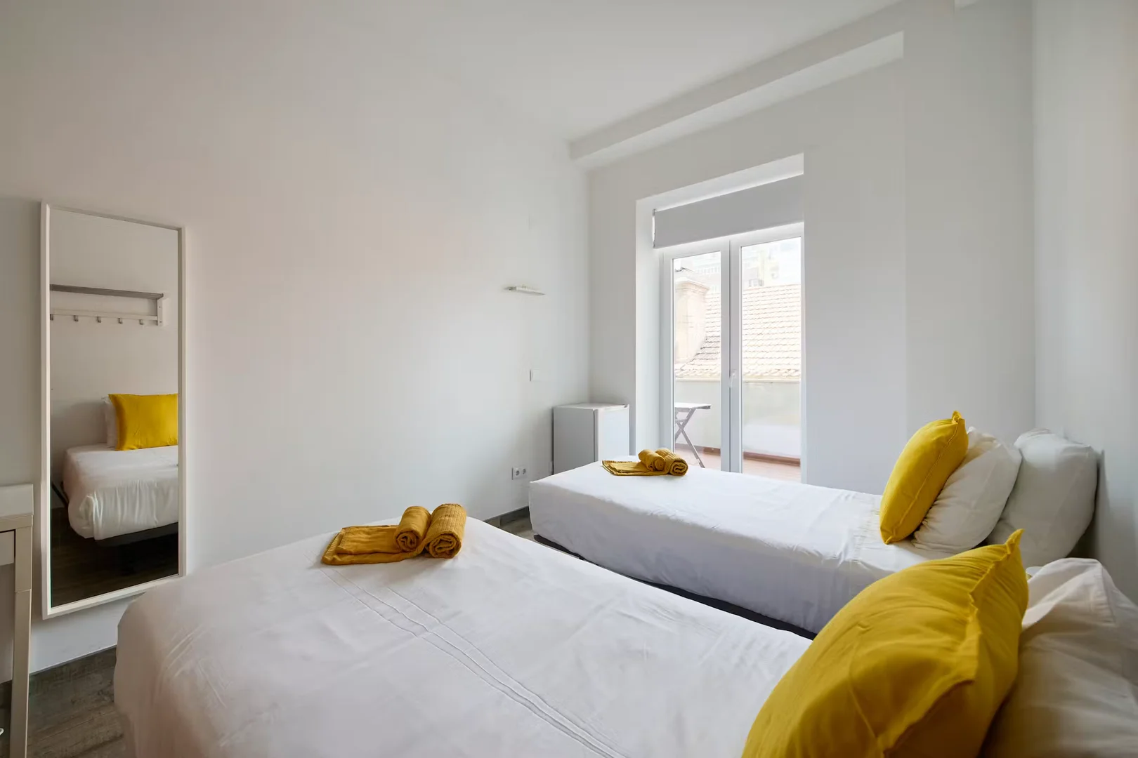 Student-friendly room in  with modern amenities