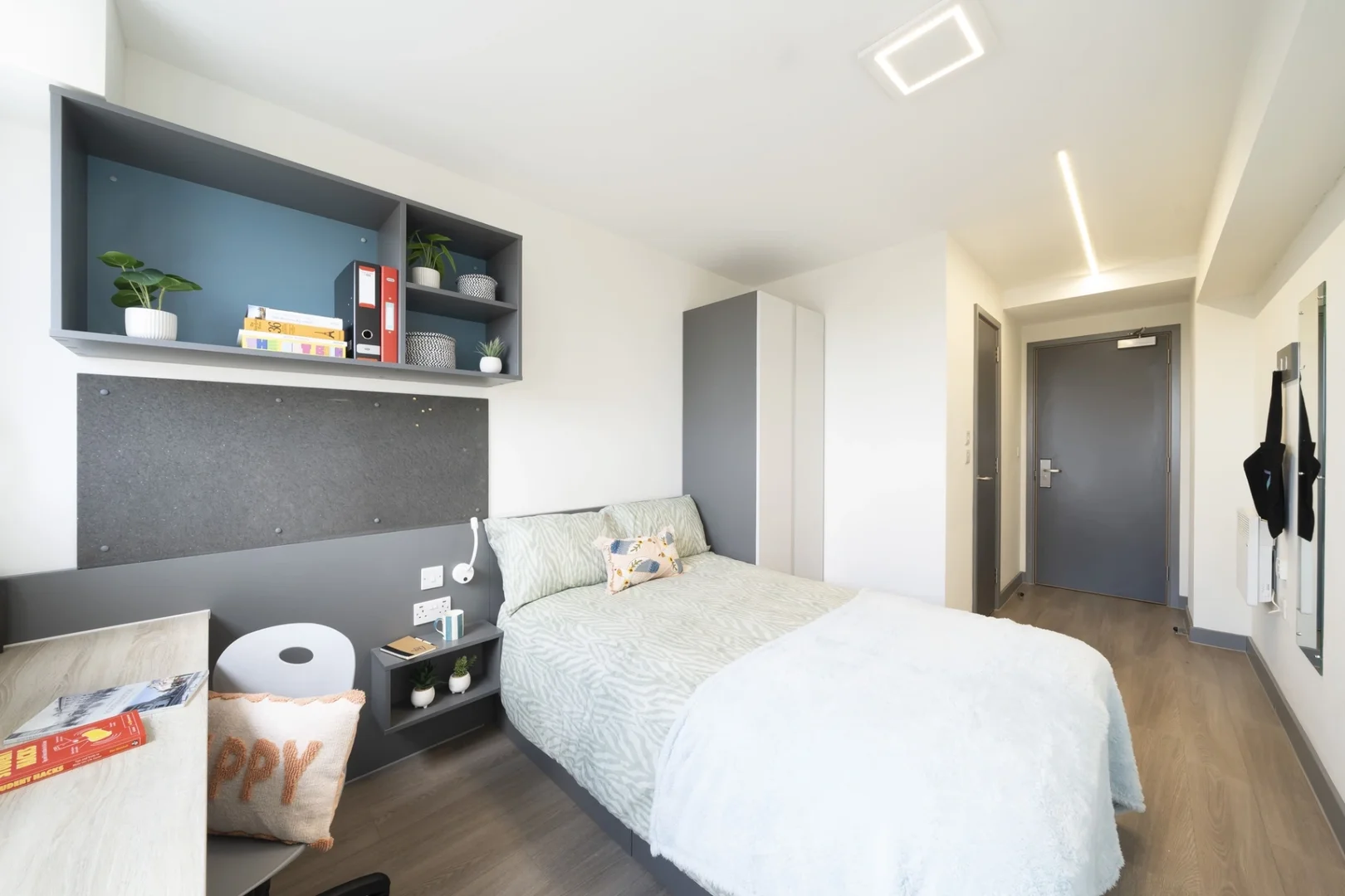 Habitación en apartamento estudiantil en alquiler en , completamente amueblado