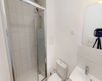 Prywatny pokój Avenue Sainte-Anne, obraz 19 20