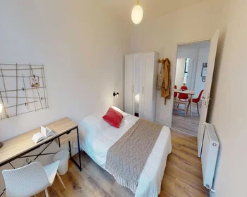 Privatzimmer in der Avenue Sainte-Anne, bild 1 von 22