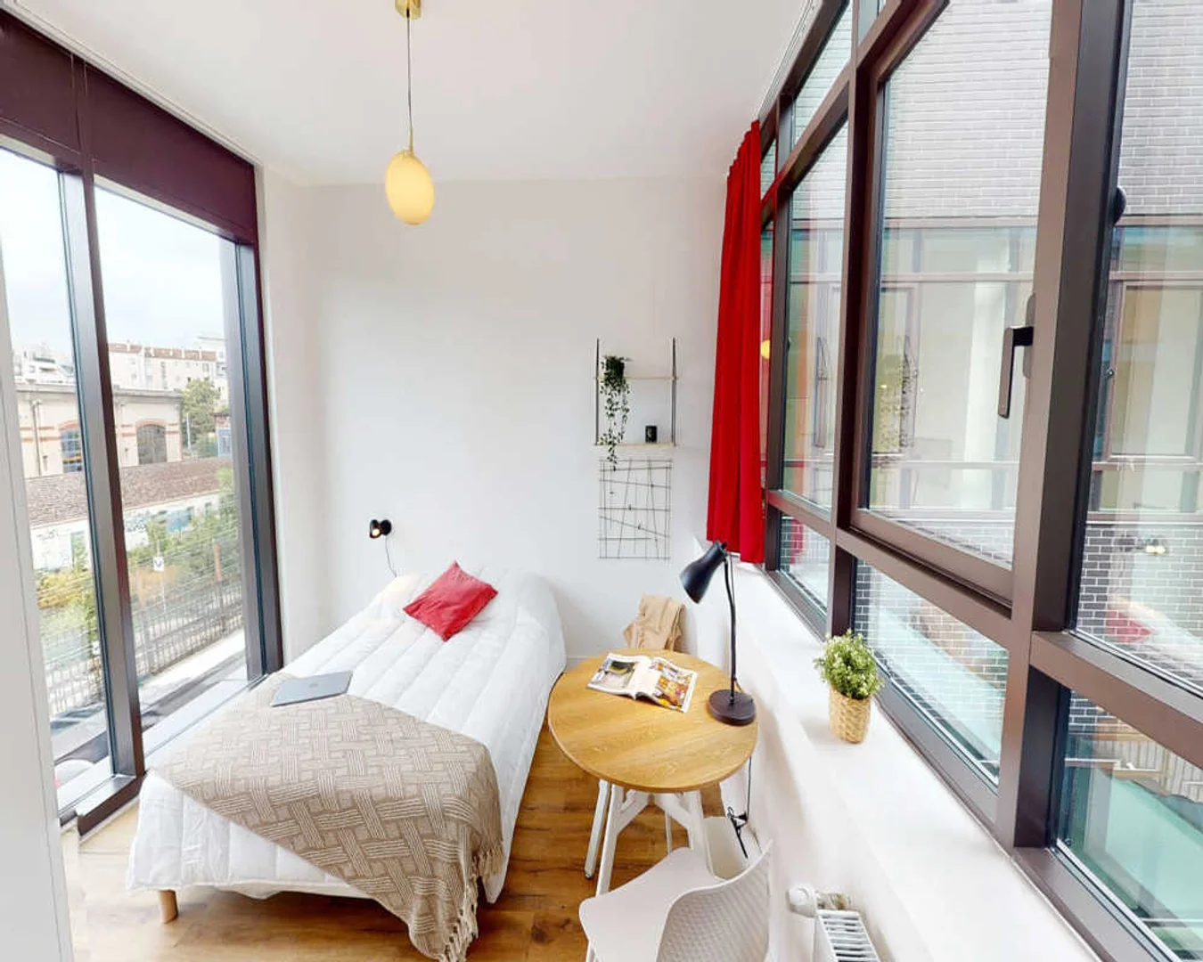 Room for rent in student apartment in , fully furnished