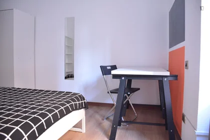Habitación privada en Via Tigellio, imagen 3 de 13