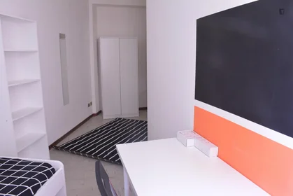 Habitación privada en Via Tigellio, imagen 2 de 10