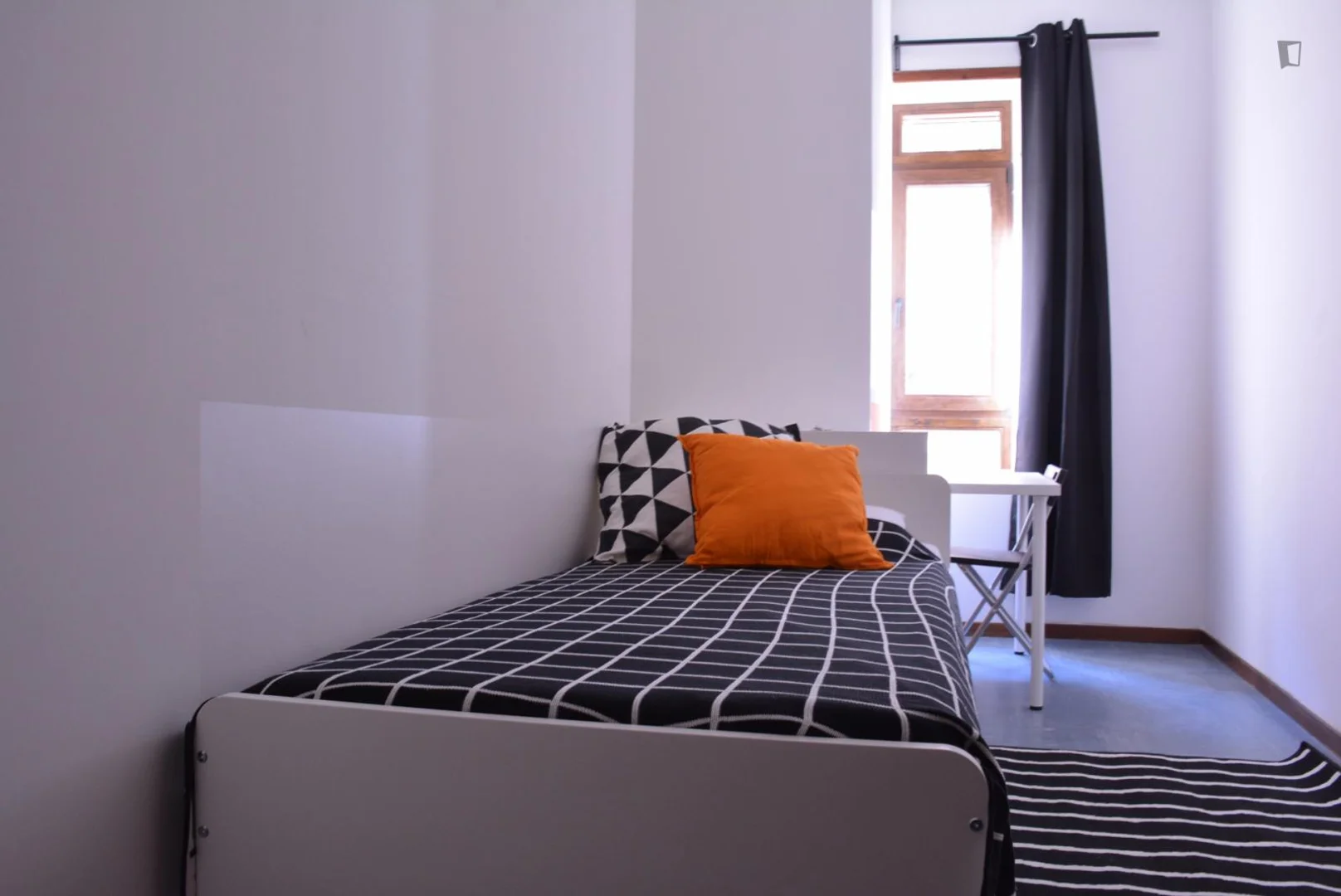 Habitación acogedora para estudiantes disponible en 