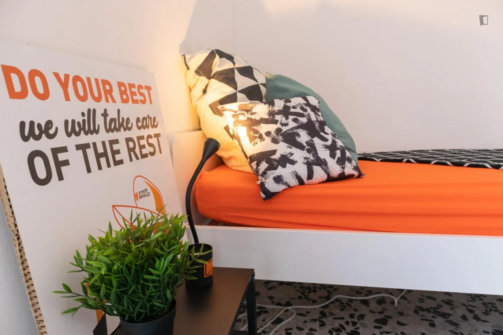 Habitación asequible para estudiantes con buena iluminación en 