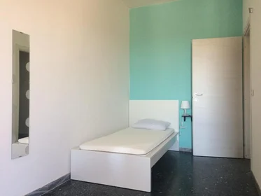 Quarto privado em Via Ingurtosu, imagem 1 de 9